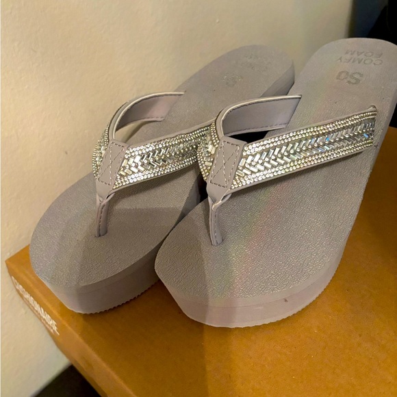 Wedge Sandals - Picture 7 of 7